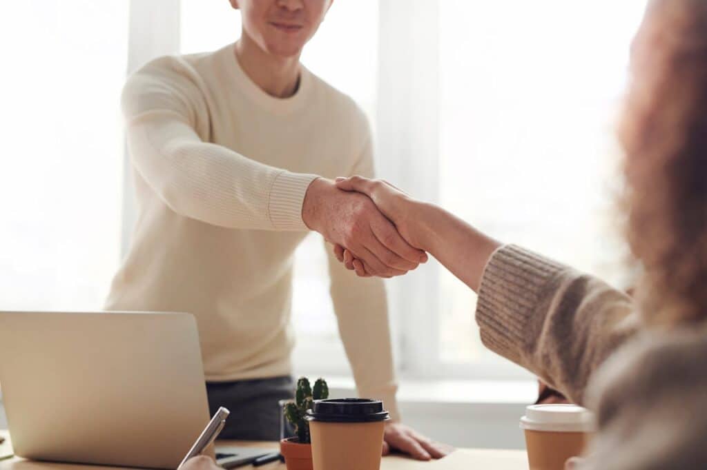 estrategias para atraer clientes